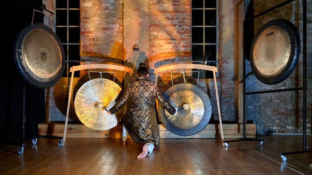 Gongbath Raja Fischer Hamburg1 Raja Fischer Hamburg.