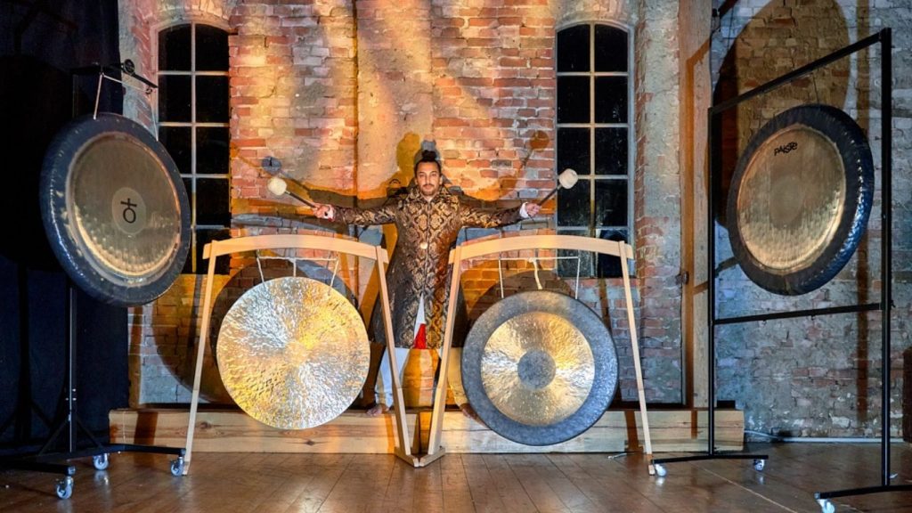 Gongbath Raja Fischer Hamburg2 Raja Fischer Hamburg.